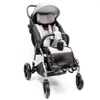 Детская инвалидная коляска для детей с особенными потребностями 